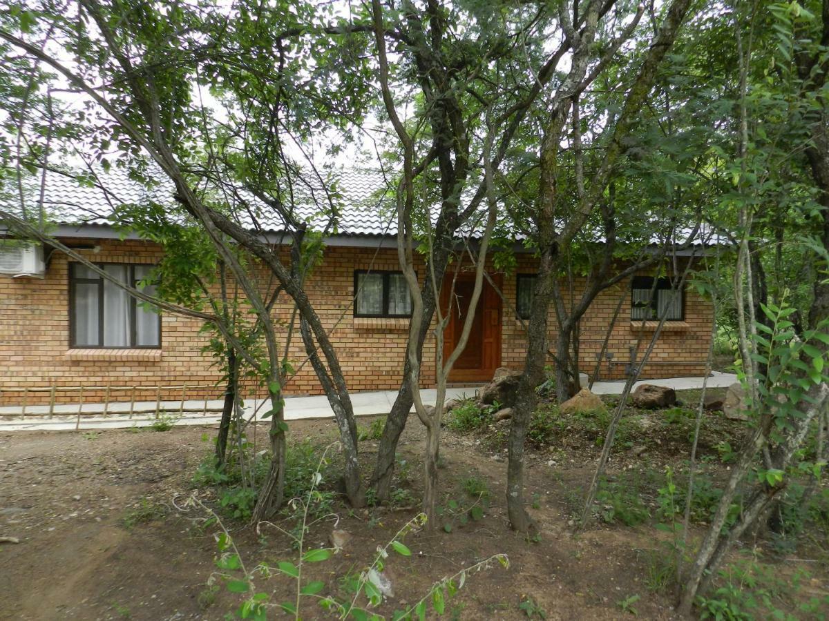 Buffalo Marloth Park Exterior photo