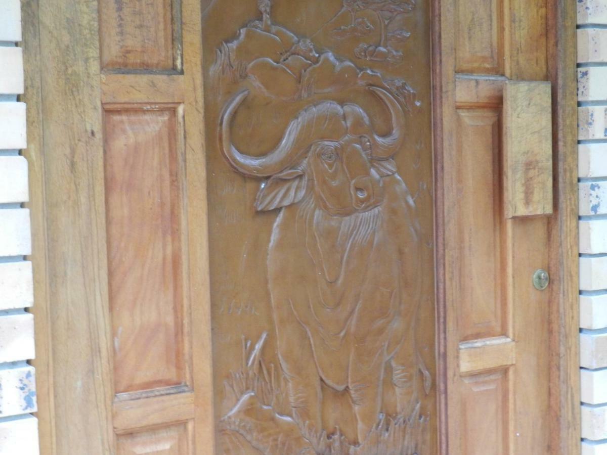 Buffalo Marloth Park Exterior photo